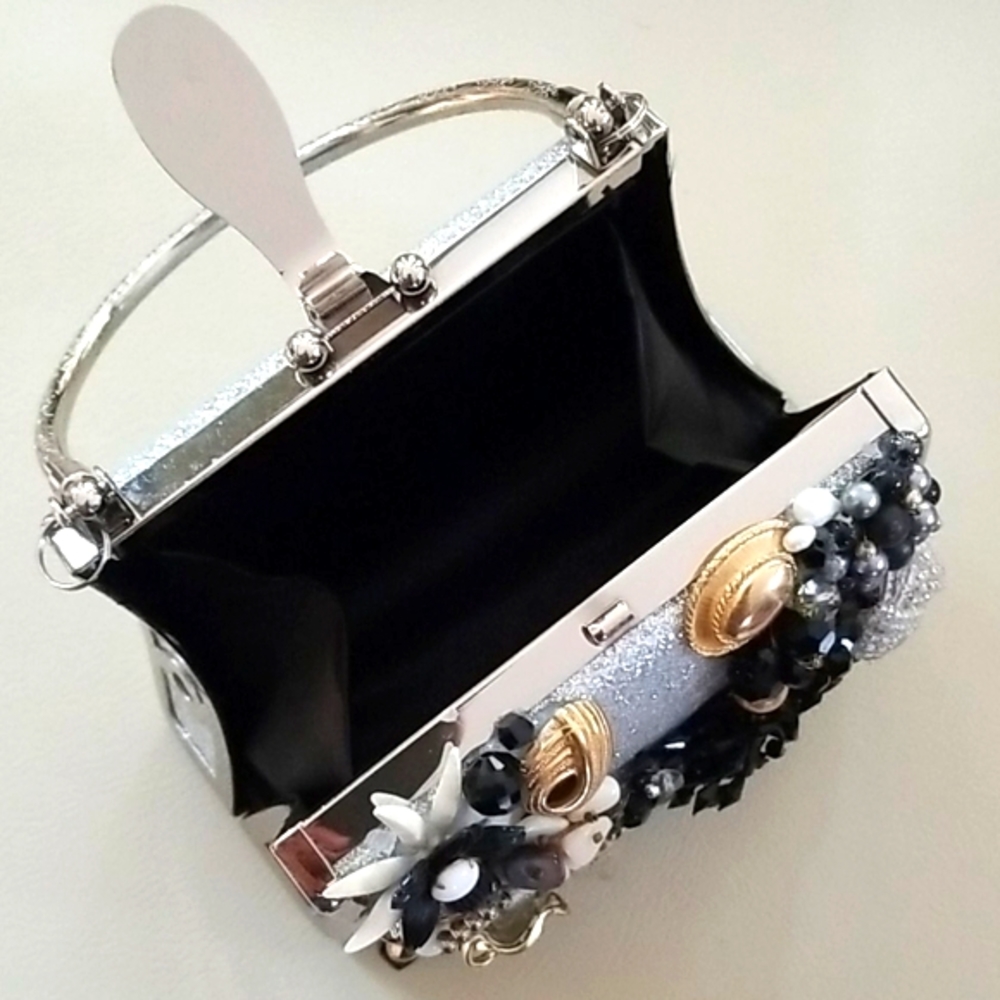 NWT Repurposed Vintage Jewelry Collage Beaded Metal Frame Handbag - Picture 7 of 16
